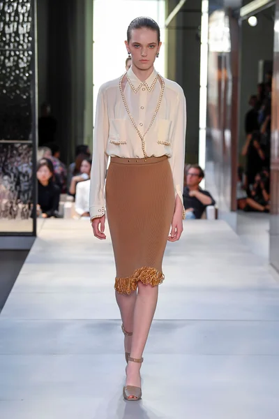 Look 41